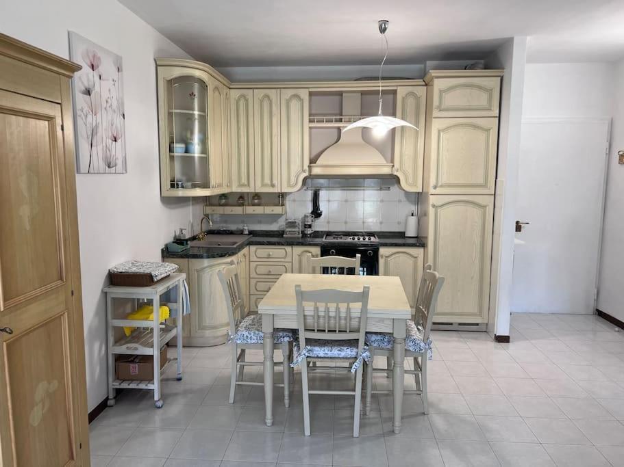 Casa Lora Apartment Sirmione Exterior photo